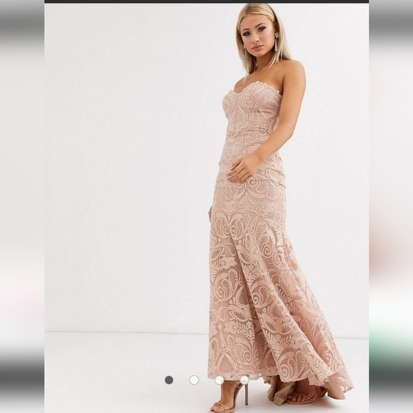 NWT Jarlo Bandeau Lace Embroided Maxi Mermaid Dress Pearl Pink Nude 4 Structured - Picture 1 of 16
